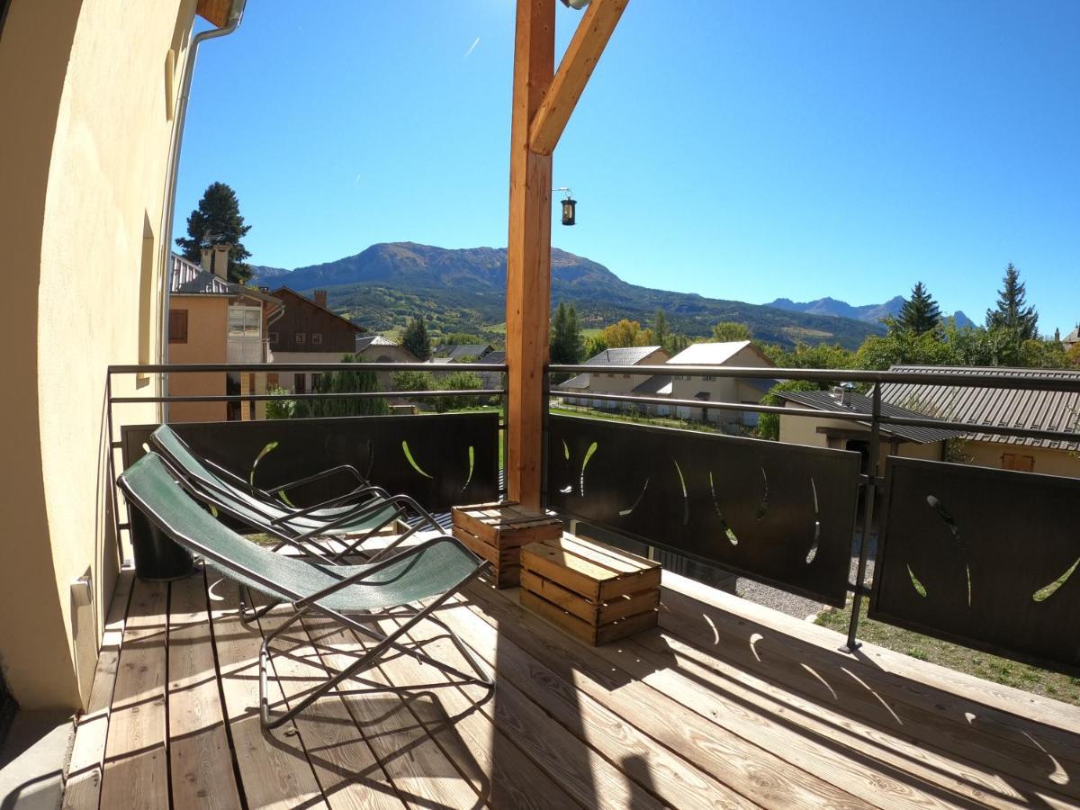 Maison Neuve Proche De Barcelonnette Жозие Екстериор снимка