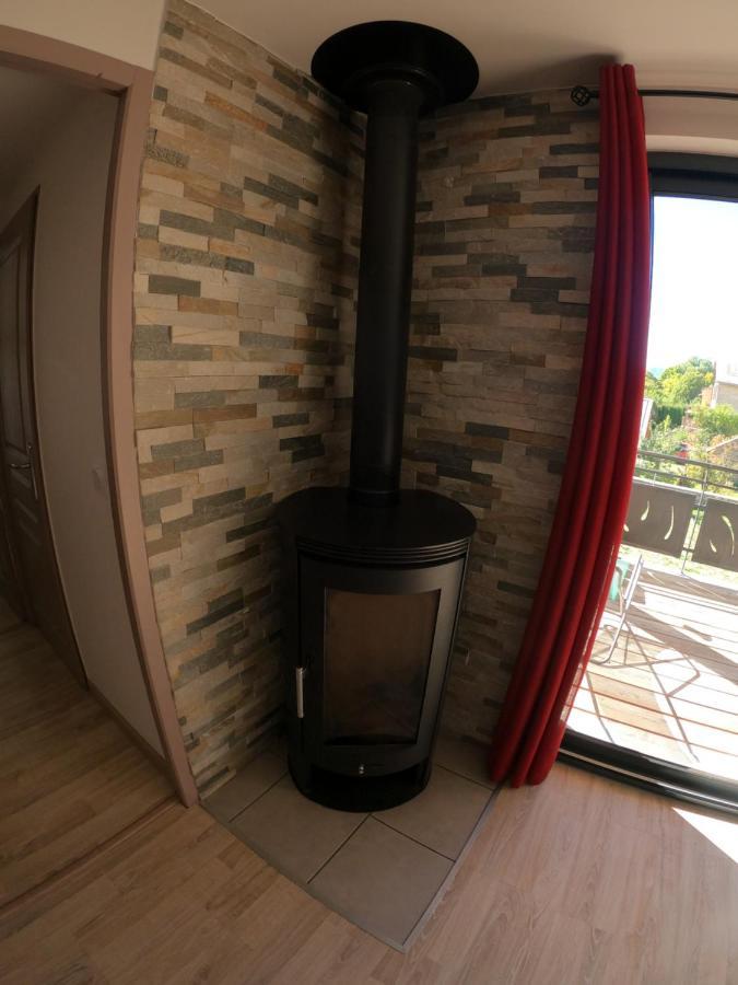 Maison Neuve Proche De Barcelonnette Жозие Екстериор снимка
